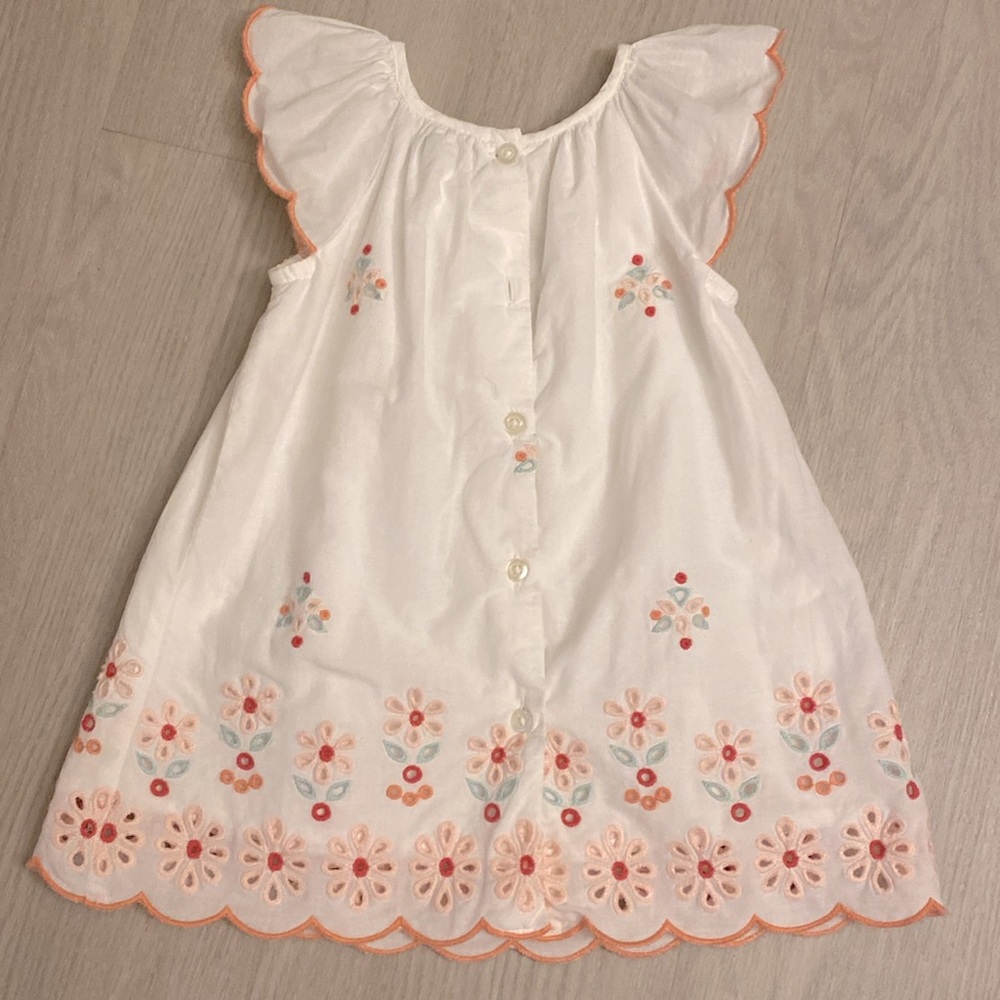 Baby Gap embroidered eyelet dress size 6-12m - Picture 4 of 4
